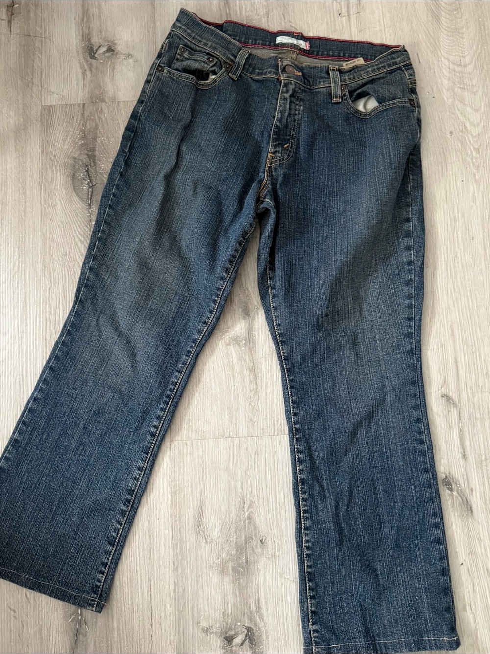 Levi's Women's Indigo Straight-Leg Jeans